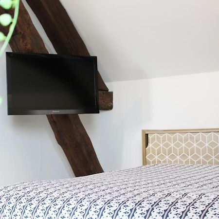 Appartamento Charme Plein Coeur Auxerre - Parking Prive Esterno foto