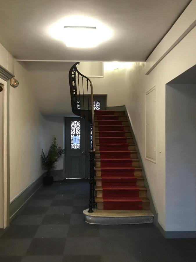 Appartamento Charme Plein Coeur Auxerre - Parking Prive Esterno foto