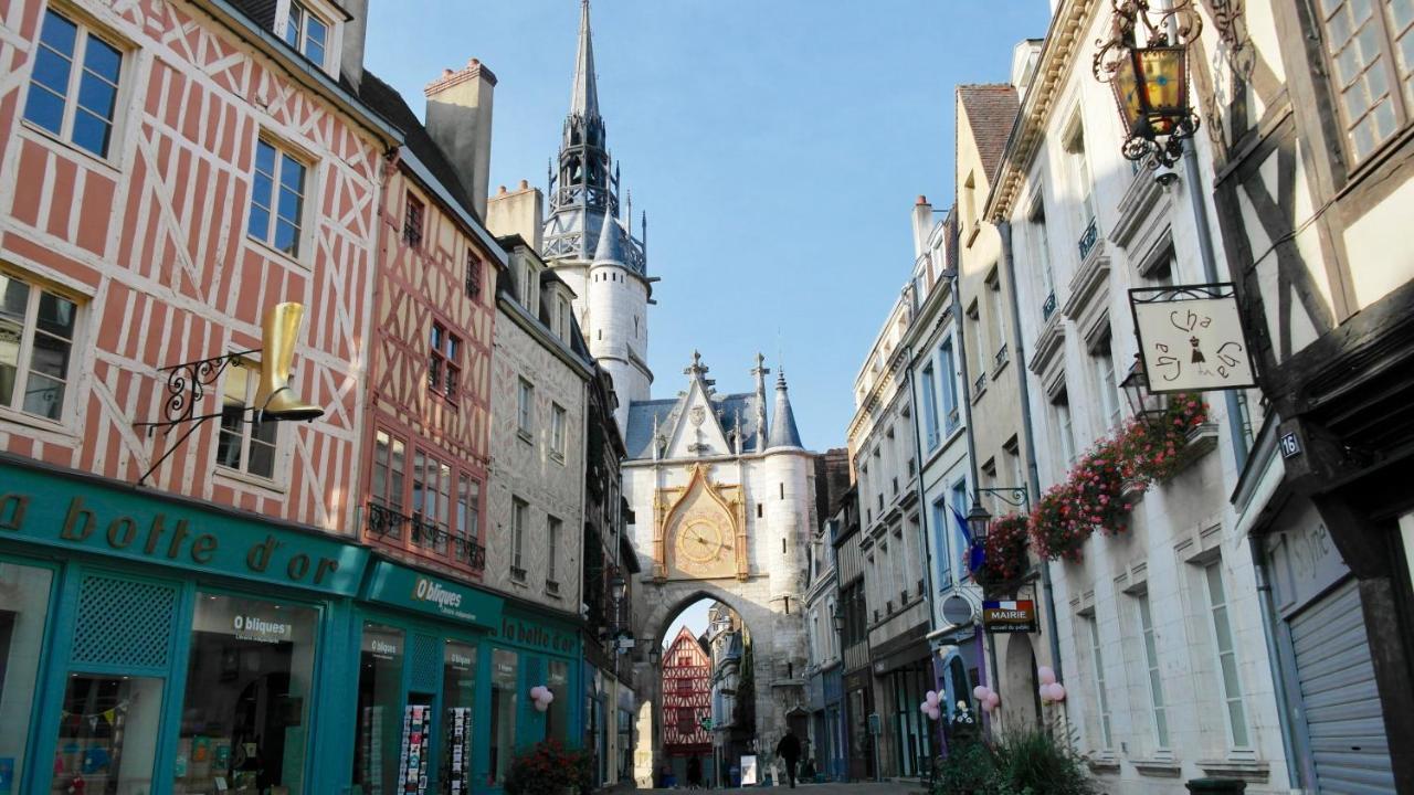 Appartamento Charme Plein Coeur Auxerre - Parking Prive Esterno foto